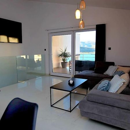 Luxury Villa Lana Apt, Seaview Terrace, Large Outdoor Space, Bbq Trogir Eksteriør billede