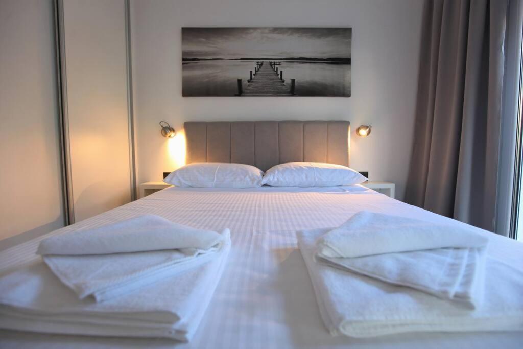 Luxury Villa Lana Apt, Seaview Terrace, Large Outdoor Space, Bbq Trogir Eksteriør billede