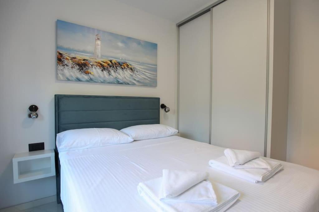 Luxury Villa Lana Apt, Seaview Terrace, Large Outdoor Space, Bbq Trogir Eksteriør billede