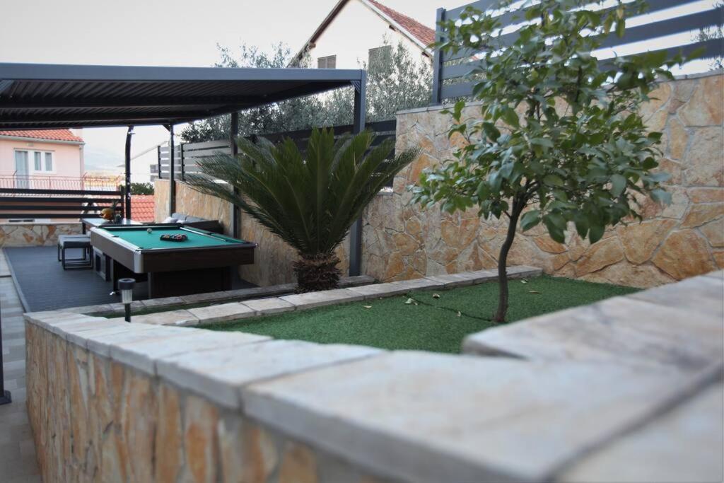 Luxury Villa Lana Apt, Seaview Terrace, Large Outdoor Space, Bbq Trogir Eksteriør billede